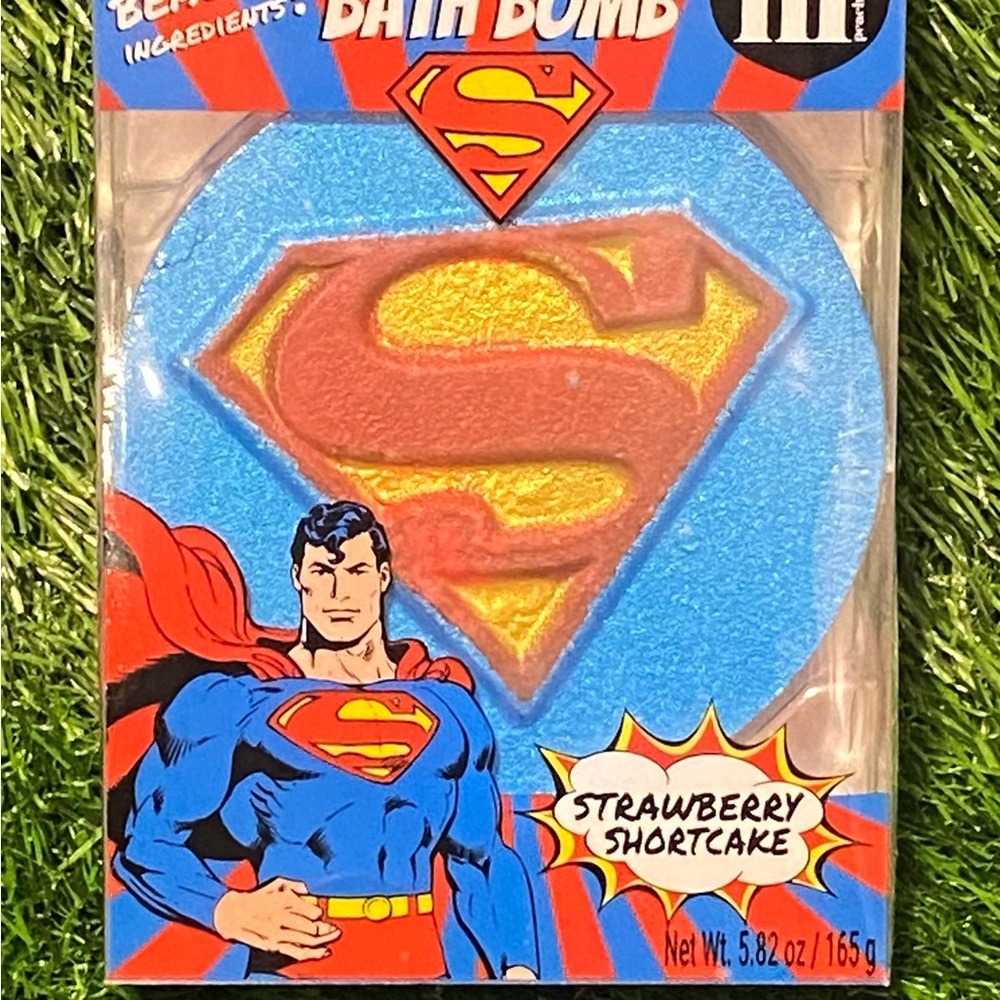New in box DC comic Superman bath bomb in strawberry shortcake